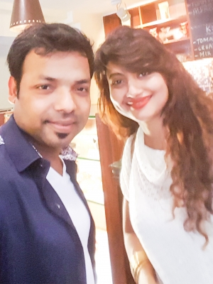 With nigaar khan